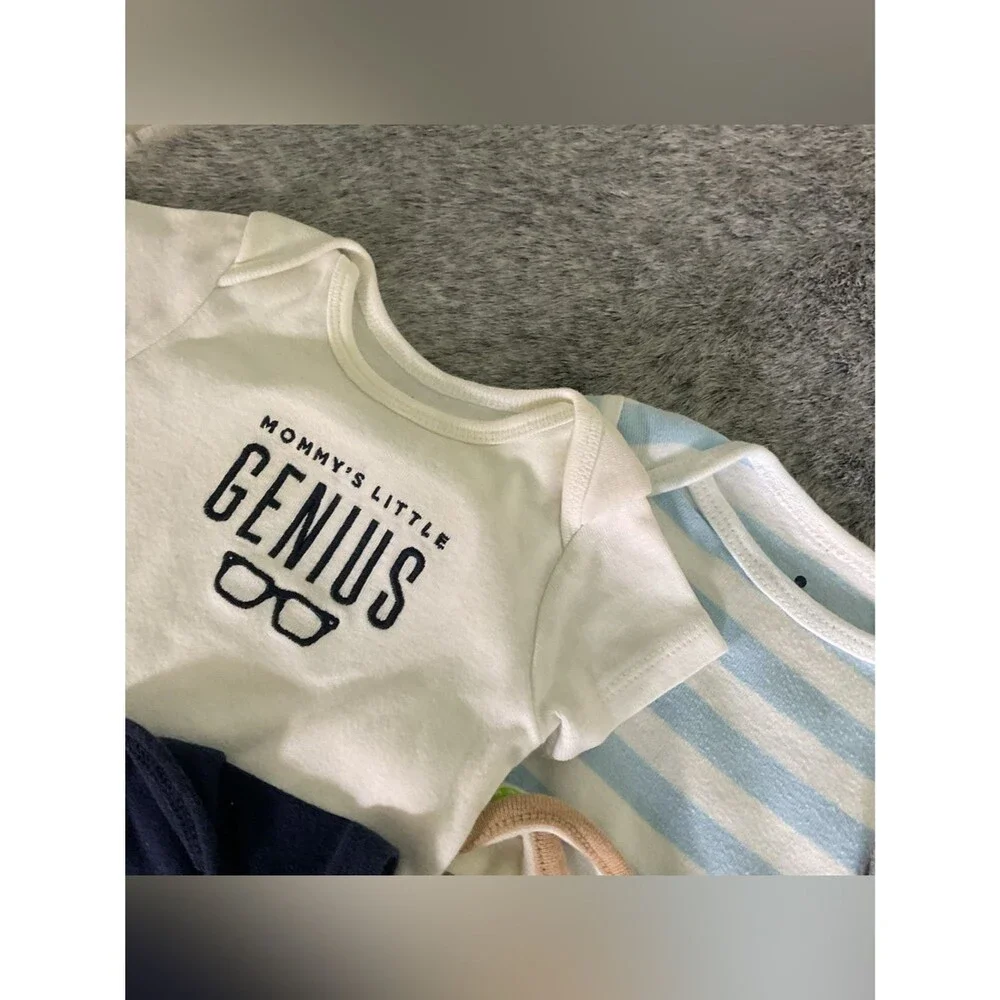 Baby Clothing Bundle Onesie Lot Size 3-6M